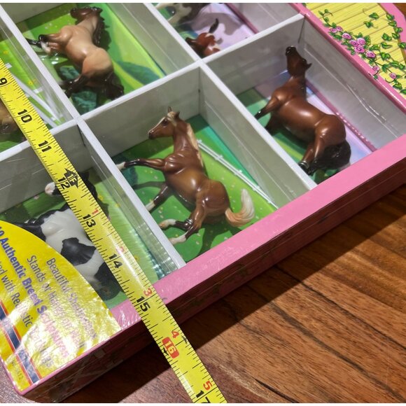 Breyer Stablemates Horse Lovers Collection Shadowbox 1:32 Scale Wall Display NEW - Picture 6 of 7